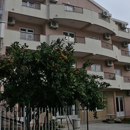Guest House Zec Budva Buitenkant foto