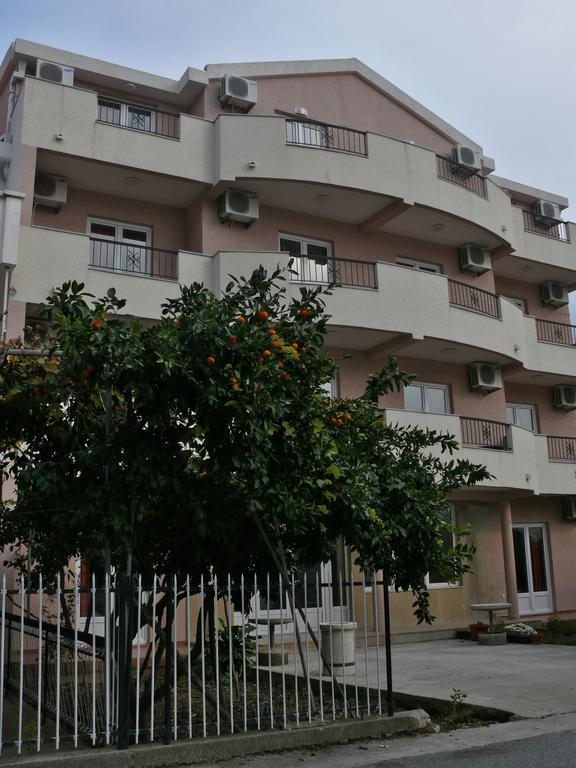 Guest House Zec Budva Buitenkant foto