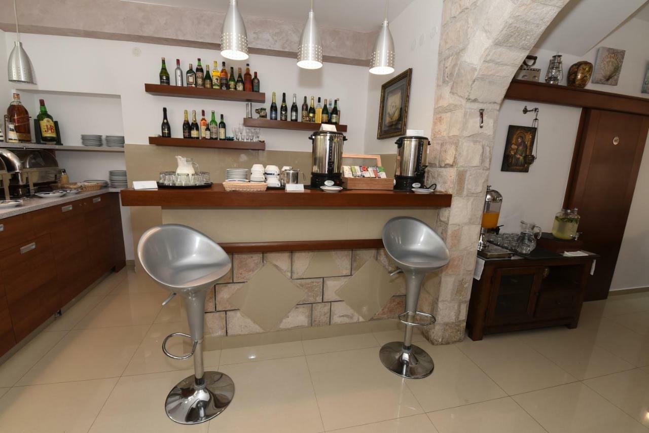 Guest House Zec Budva Buitenkant foto
