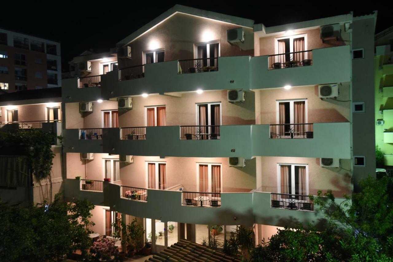 Guest House Zec Budva Buitenkant foto